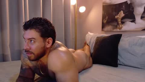 Snapshot of dreammr1 chatting on May 6, 2026, 3:24 am cris online show from May 6, 2026, 3:24 am