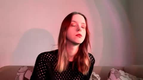 Luna online show from November 18, 2025, 10:09 am