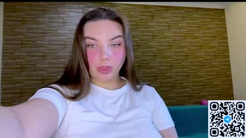 Snapshot of dreamyblushfairy chatting on May 5, 2026, 7:05 am Mila online show from May 5, 2026, 7:05 am