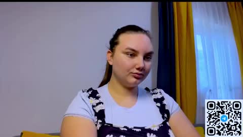 Snapshot of dreamyblushfairy chatting on May 31, 2026, 4:47 pm Mila online show from May 31, 2026, 4:47 pm
