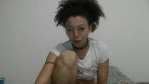 DreamyLatina online show from September 23, 2025, 1:41 am