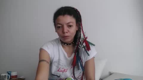 DreamyLatina online show from November 10, 2025, 1:10 pm