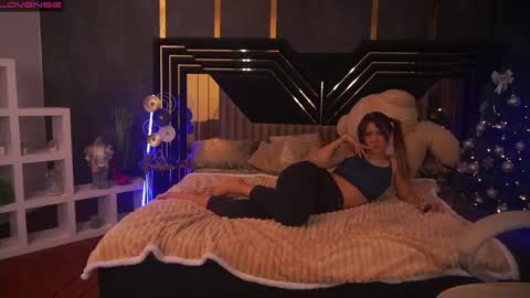 Lina online show from December 21, 2024, 10:28 am