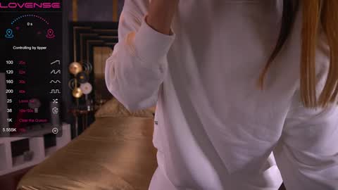 Lina online show from January 8, 2025, 7:34 am