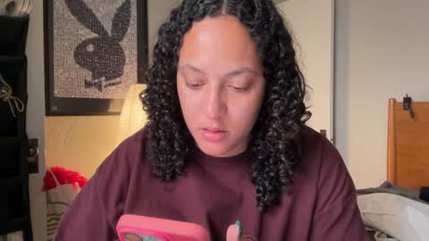 RIRI OR DREAMY online show from December 31, 2024, 10:34 pm