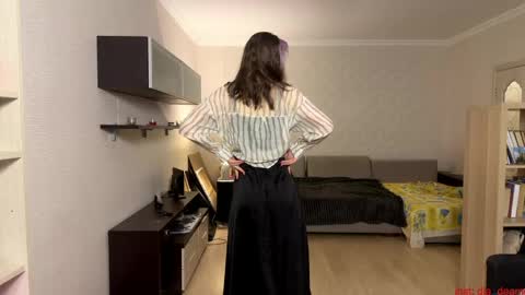 Dia online show from April 20, 2026, 3:48 pm