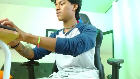 Dreyk online show from November 15, 2025, 2:57 pm