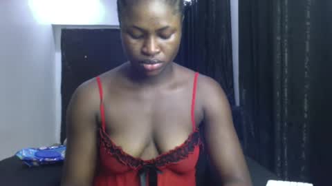 dripping_luna online show from January 21, 2025, 8:32 pm