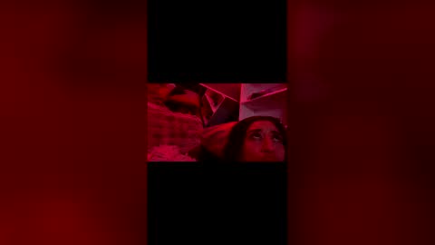 drippykitty99 online show from April 19, 2026, 2:27 pm