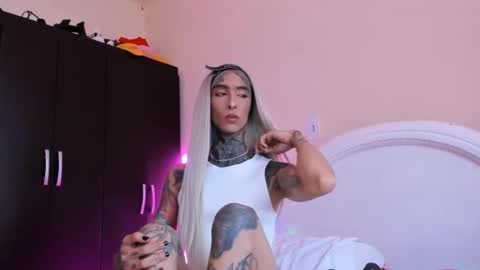 drippyorlove online show from January 25, 2025, 10:18 pm