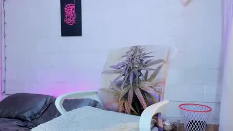 drippyorlove online show from June 5, 2026, 2:12 pm