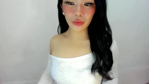 miss. Erika online show from September 15, 2025, 8:09 pm