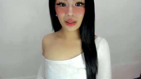 miss. Erika online show from September 21, 2025, 8:49 am