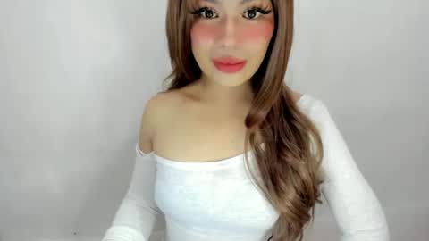 miss. Erika online show from October 5, 2025, 7:28 am