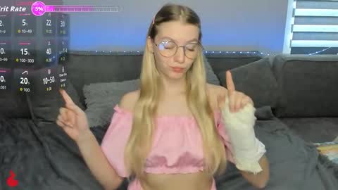 Snapshot of drivecrazy chatting on October 3, 2025, 5:37 am Hanna online show from October 3, 2025, 5:37 am