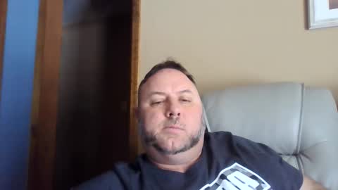 Snapshot of drow0909 chatting on February 19, 2026, 7:10 pm Drow online show from February 19, 2026, 7:10 pm