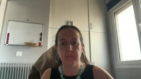 Dr. Resa online show from April 18, 2026, 10:52 am