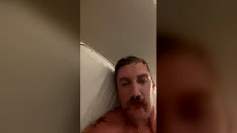 dsouless33 online show from May 28, 2026, 9:17 am