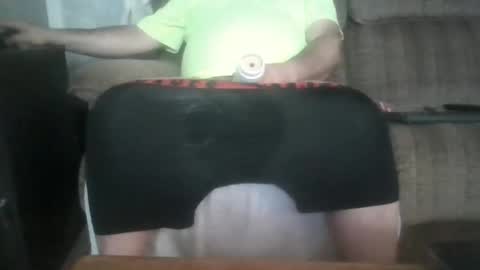 Snapshot of dude7inch chatting on February 9, 2025, 12:52 pm dude7inch online show from February 9, 2025, 12:52 pm