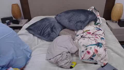 dudecuzbeo online show from November 28, 2025, 1:41 am