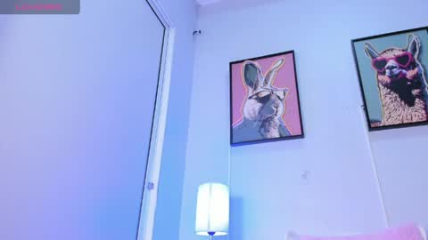 Snapshot of dulce__fiore07 chatting on April 23, 2026, 12:04 pm dulce__fiore07 online show from April 23, 2026, 12:04 pm