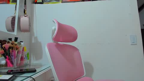 Dulce  online show from January 14, 2025, 9:20 pm