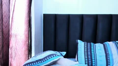 Dulce  online show from January 23, 2025, 5:10 pm