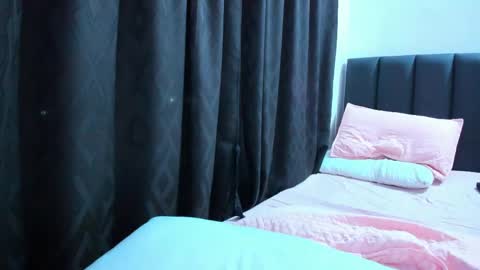 Dulce  online show from February 12, 2025, 1:19 am