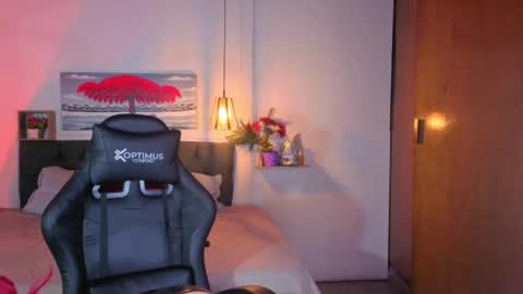 Snapshot of dulce_charlottee chatting on May 1, 2026, 7:18 pm DULCE online show from May 1, 2026, 7:18 pm