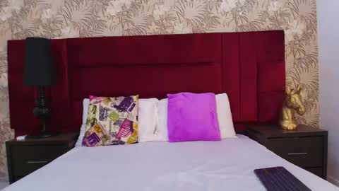 Dulce online show from April 20, 2026, 11:35 am