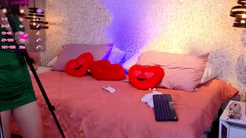 dulce_isabel_ online show from February 7, 2026, 3:32 am