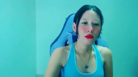 dulce_mauren online show from December 19, 2025, 4:52 am