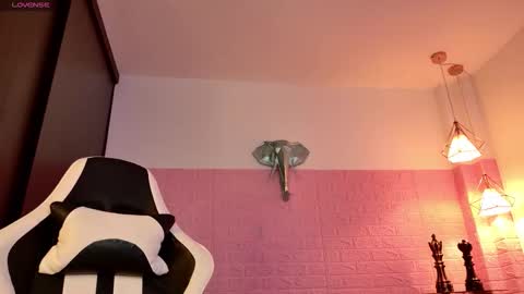 Snapshot of dulce_stormy chatting on February 24, 2026, 12:03 pm dulce_stormy online show from February 24, 2026, 12:03 pm