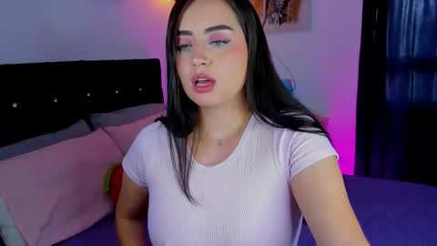 Snapshot of dulcedanii chatting on December 19, 2025, 1:51 pm Daniela online show from December 19, 2025, 1:51 pm