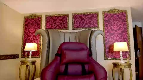 Call Me Candy     ONLINE GTM -5 7001400 online show from November 10, 2025, 12:04 pm