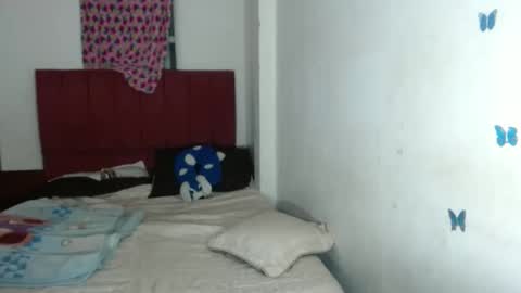 dulcekatty18 online show from February 5, 2025, 6:13 am