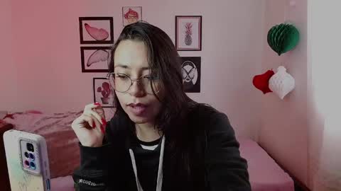 Dulce online show from April 10, 2026, 11:48 am
