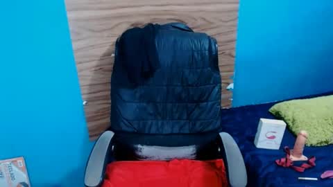 dulcesdemaria online show from October 11, 2025, 10:41 pm