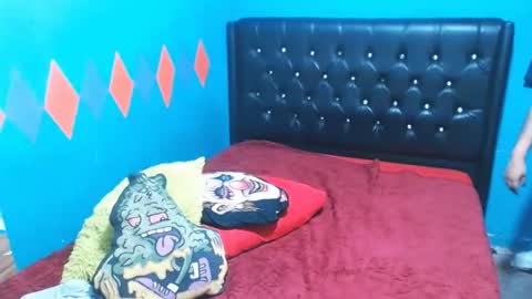 dulcesdemaria online show from November 2, 2025, 5:26 pm