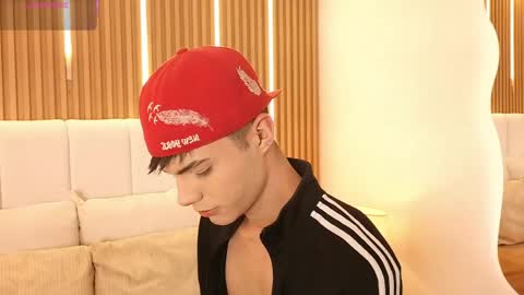 Dulcey online show from April 2, 2026, 1:36 am