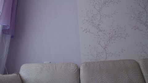 dulcieheath online show from February 26, 2025, 11:20 am