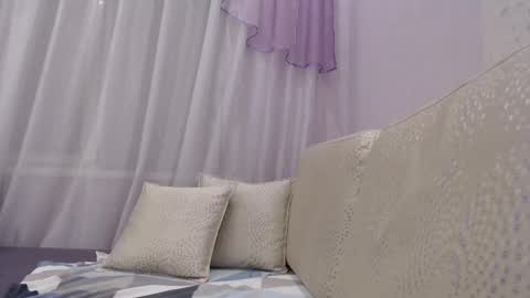 dulcieheath online show from March 1, 2025, 7:37 pm