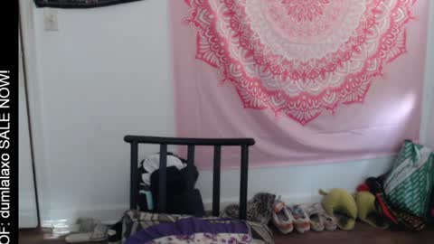 Snapshot of dumlala chatting on April 8, 2026, 1:00 pm the only advantage you have over me is that u can kiss my ass and i cant online show from April 8, 2026, 1:00 pm