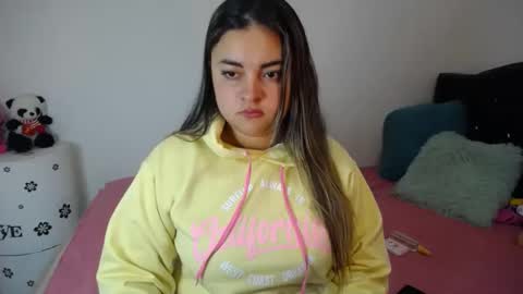 Nicole   online show from February 13, 2025, 7:42 pm