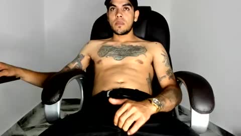 Snapshot of duncansmit chatting on July 12, 2026, 10:56 pm Duncan online show from July 12, 2026, 10:56 pm
