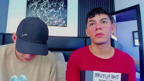 Thomas and Noah online show from November 11, 2025, 8:42 pm