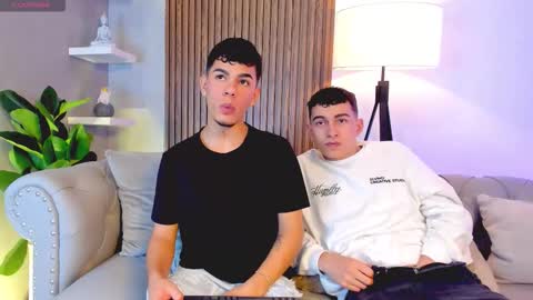 Thomas and Noah online show from November 27, 2025, 7:49 pm