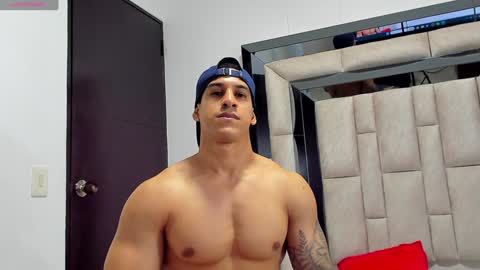 duran_dhikol1 online show from January 15, 2025, 2:27 am