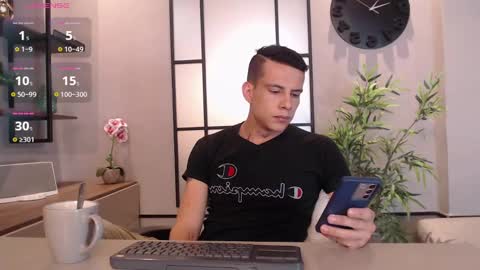 Dustin Sonne online show from January 23, 2025, 3:48 am