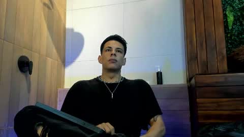 Dustin Sonne online show from July 7, 2026, 3:20 am